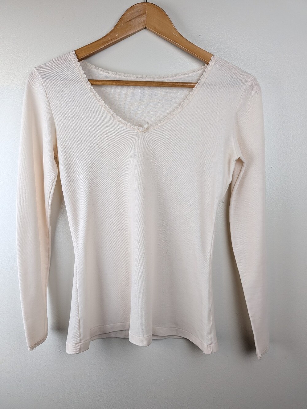 Lorraine Vintage Cream Longsleeve Pajama Top Buttery Delicate Lace Trim Small